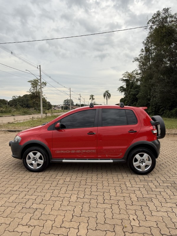 CROSSFOX 1.6 MI FLEX 8V 4P MANUAL - 2009 - ARROIO DO MEIO