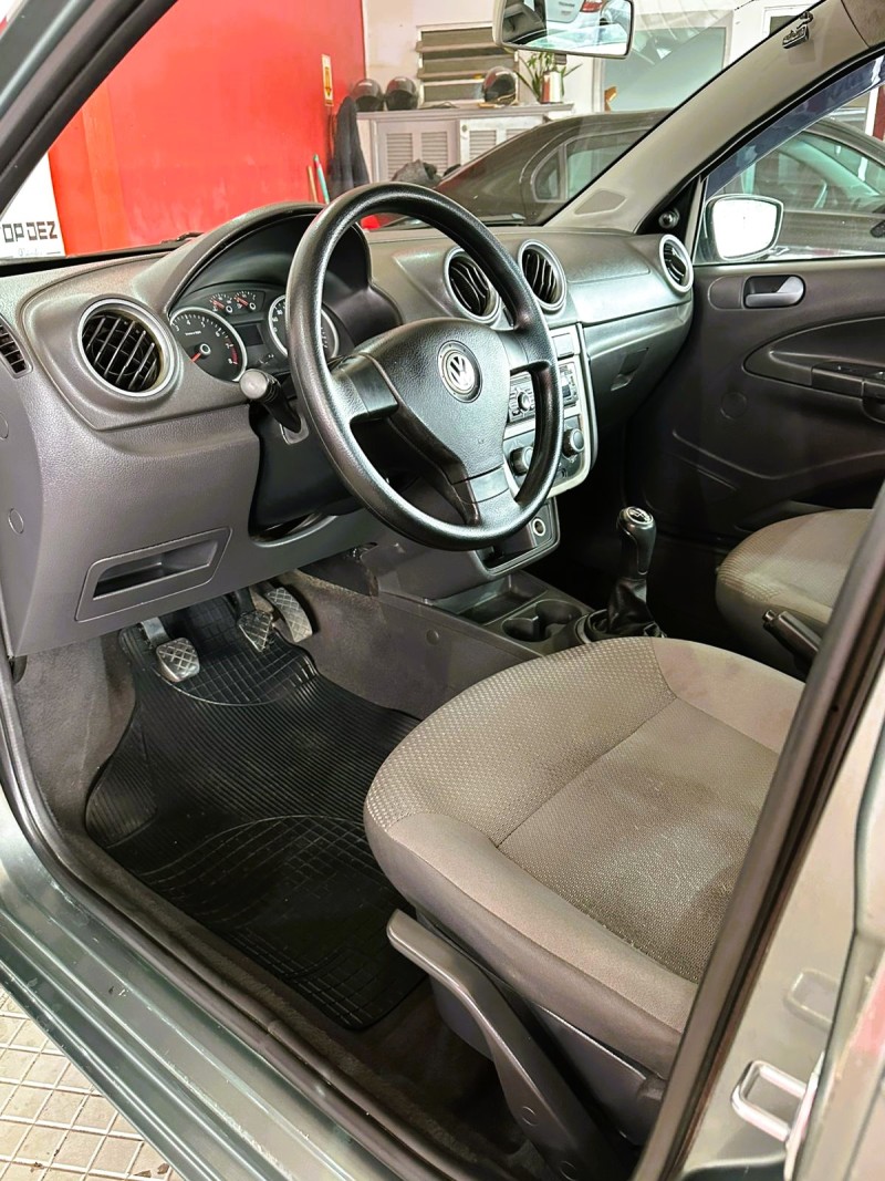 VOYAGE 1.6 MI TRENDLINE 8V FLEX 4P MANUAL - 2012 - SãO SEBASTIãO DO CAí