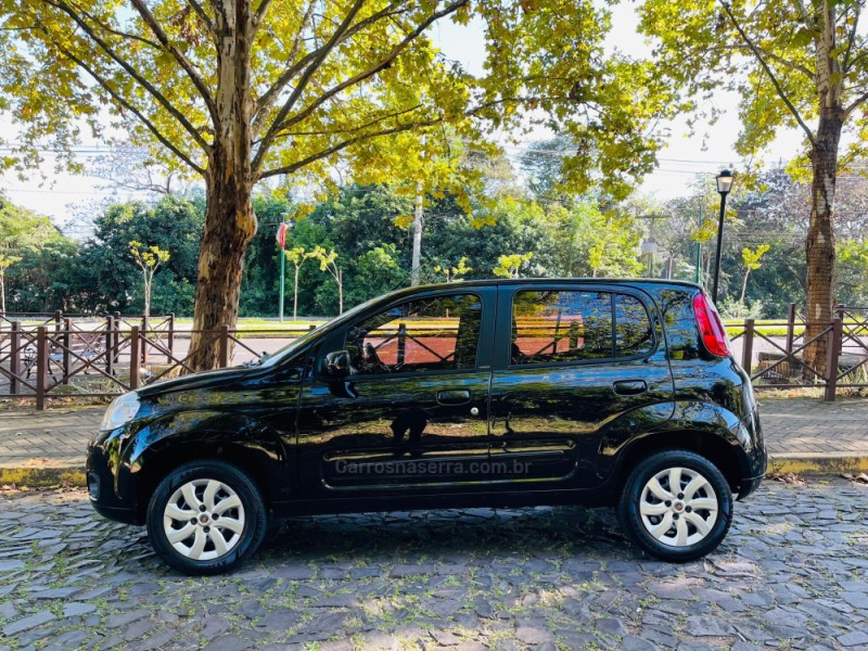 UNO 1.0 EVO VIVACE 8V FLEX 4P MANUAL - 2013 - NOVO HAMBURGO