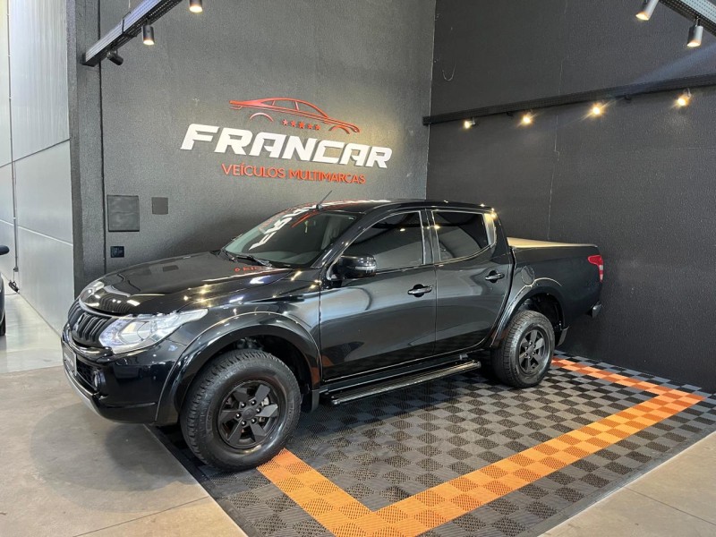 l200 triton 2.4 16v turbo diesel sport hpe cd 4p 4x4 automatico 2017 antonio prado