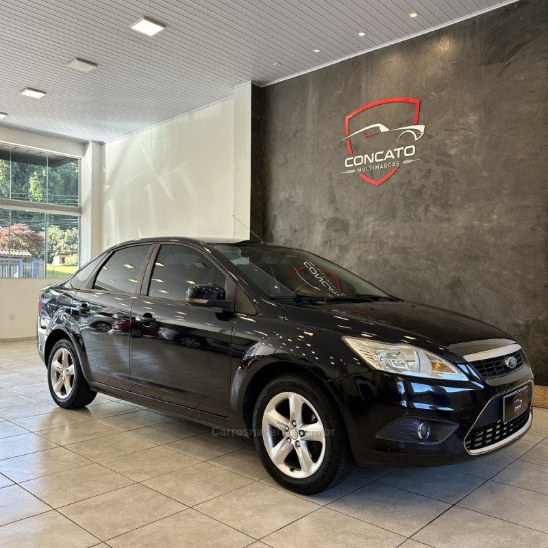 FOCUS 2.0 FC 16V GASOLINA 4P MANUAL - 2009 - FARROUPILHA