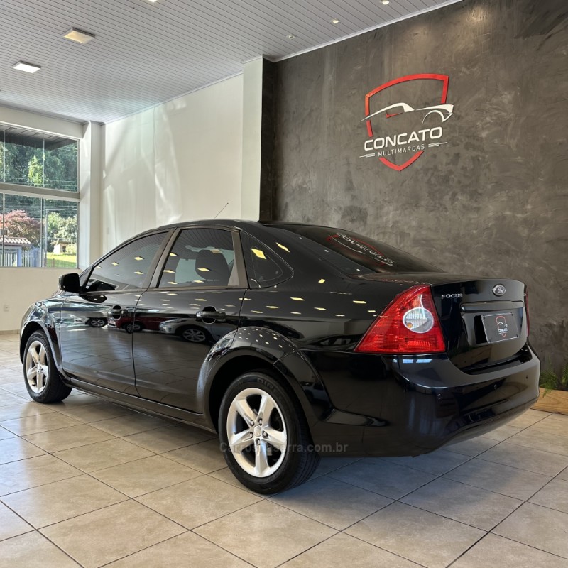 FOCUS 2.0 FC 16V GASOLINA 4P MANUAL - 2009 - FARROUPILHA