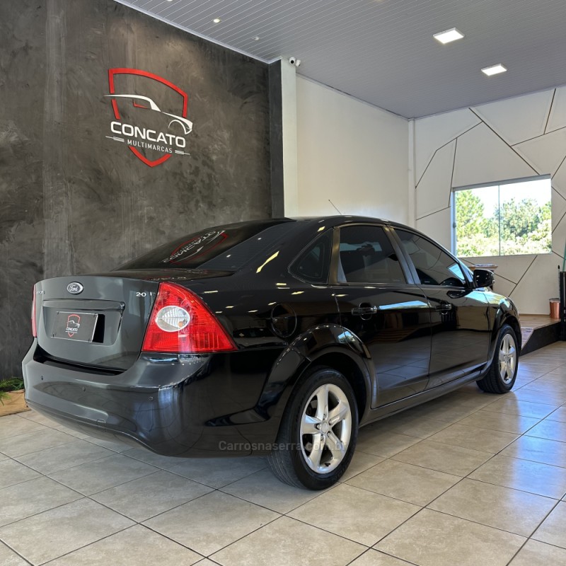 FOCUS 2.0 FC 16V GASOLINA 4P MANUAL - 2009 - FARROUPILHA