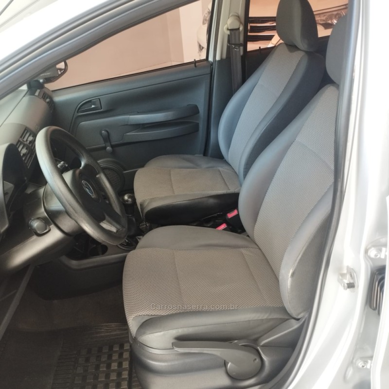 FOX 1.0 MI 8V FLEX 4P MANUAL - 2005 - ANTôNIO PRADO