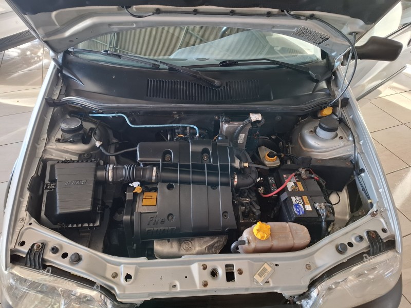 STRADA 1.3 MPI FIRE CS 8V GASOLINA 2P MANUAL - 2003 - FARROUPILHA