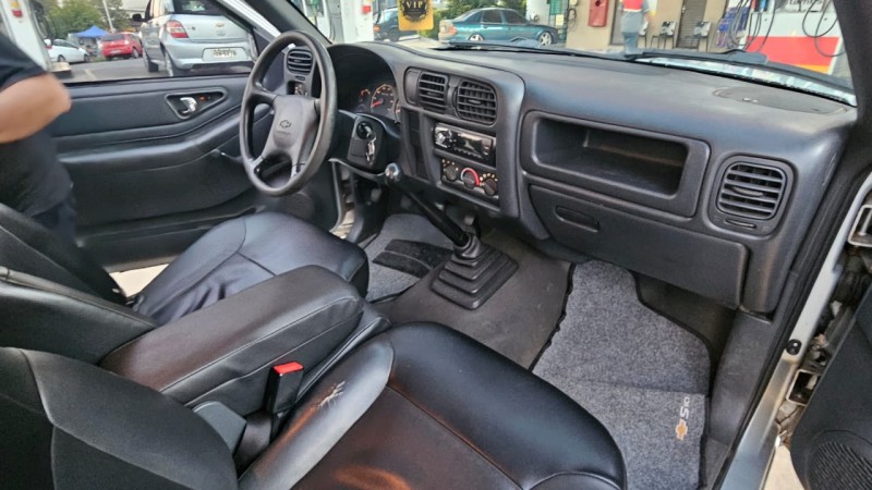 S10 2.4 MPFI ADVANTAGE 4X2 CD 8V FLEX 4P MANUAL - 2008 - CAXIAS DO SUL