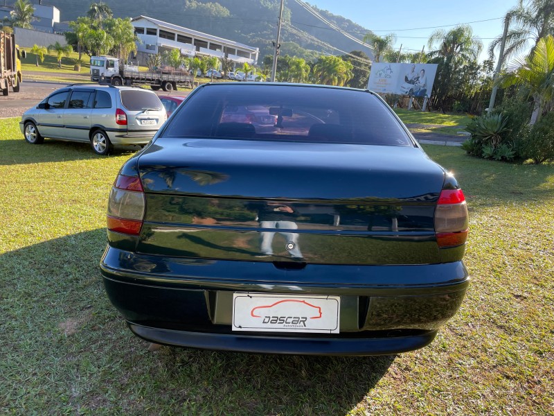 SIENA 1.0 MPI 6M 8V GASOLINA 4P MANUAL - 1999 - BOM PRINCíPIO
