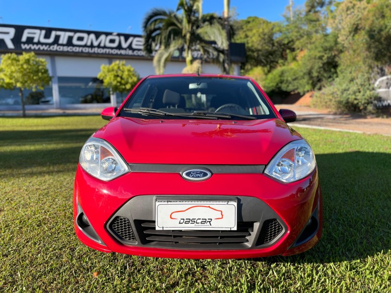 FIESTA 1.0 MPI HATCH 8V FLEX 4P MANUAL - 2014 - BOM PRINCíPIO