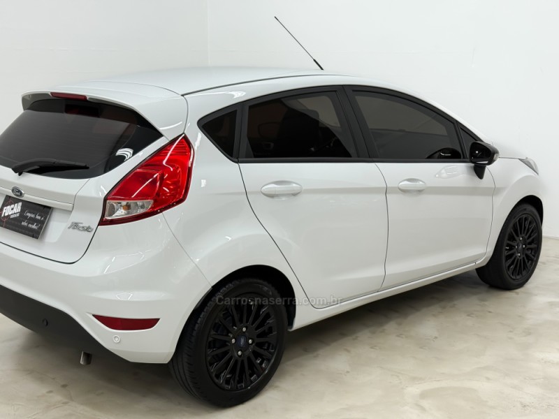 FIESTA 1.6 SEL STYLE HATCH 16V FLEX 4P MANUAL - 2017 - CAXIAS DO SUL