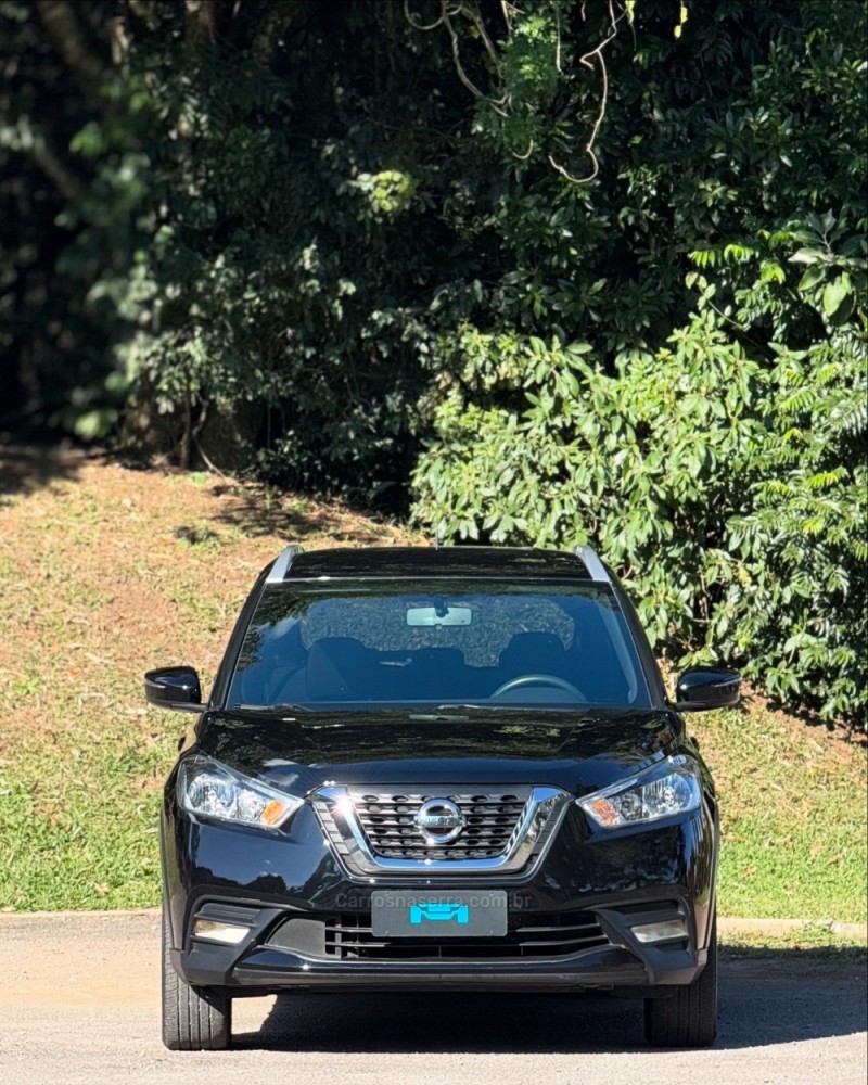 KICKS 1.6 16V FLEX SV 4P XTRONIC - 2021 - FARROUPILHA