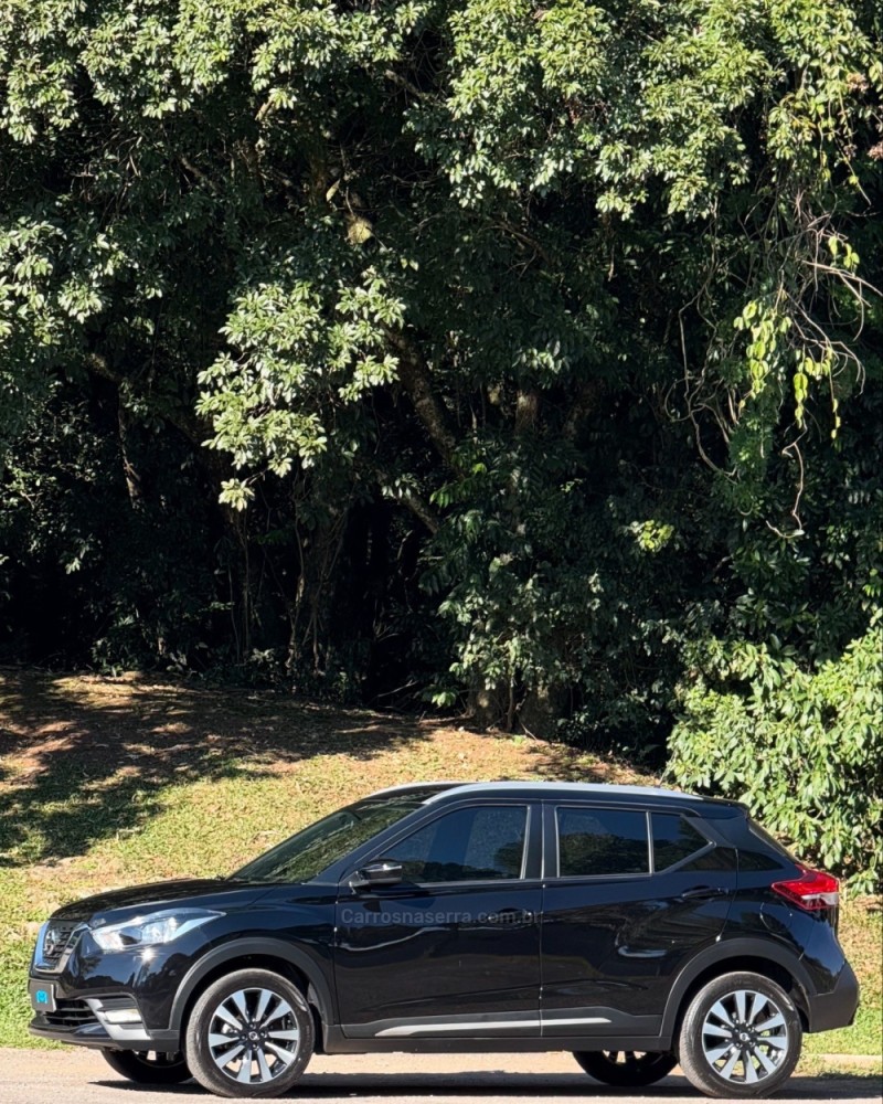 KICKS 1.6 16V FLEX SV 4P XTRONIC - 2021 - FARROUPILHA