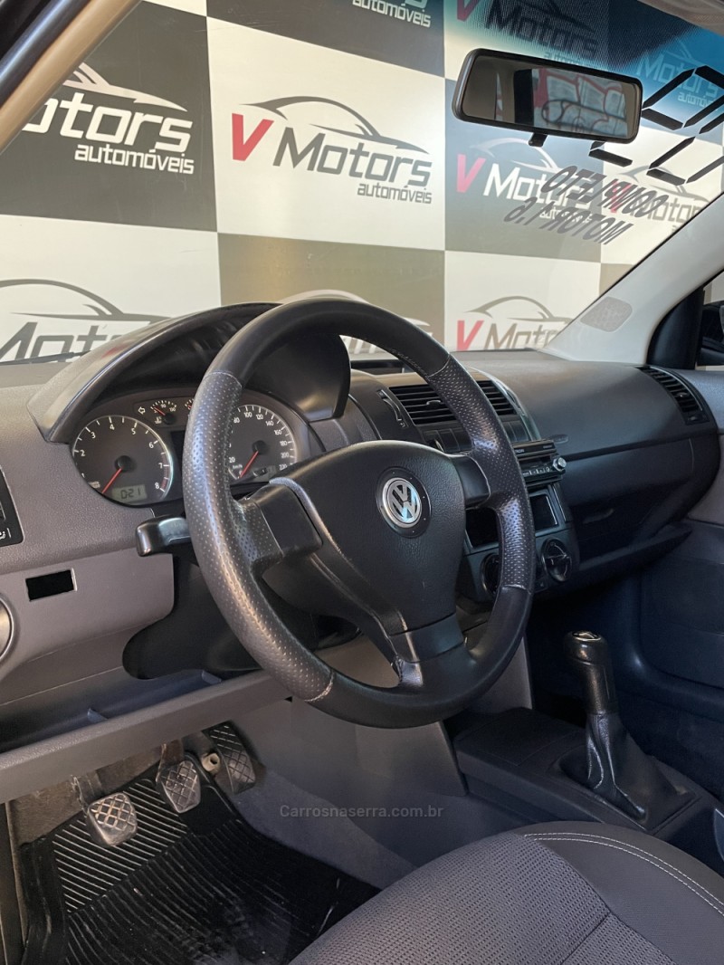 POLO 1.6 MI 8V FLEX 4P MANUAL - 2009 - PAROBé