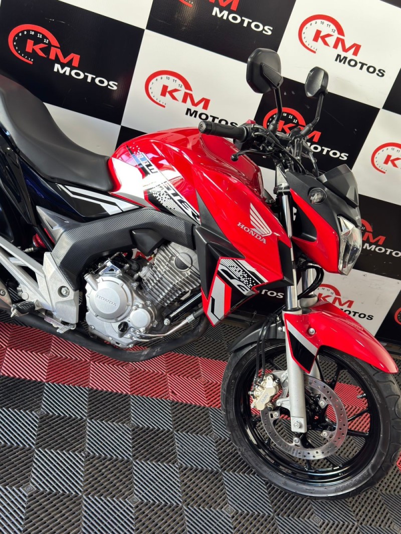 CB 250F TWISTER CBS - 2021 - PORTãO
