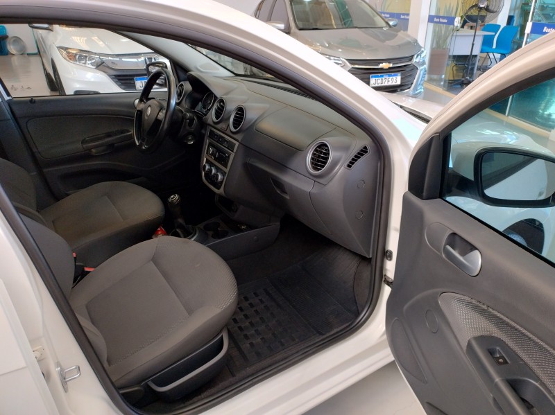 VOYAGE 1.6 MI TREND 8V FLEX 4P MANUAL - 2013 - BENTO GONçALVES