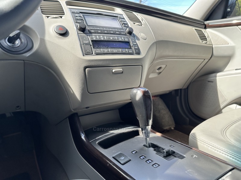 AZERA 3.3 MPFI GLS SEDAN V6 24V GASOLINA 4P AUTOMÁTICO - 2011 - CAXIAS DO SUL