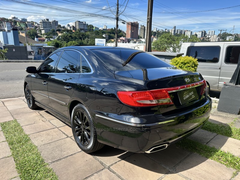 AZERA 3.3 MPFI GLS SEDAN V6 24V GASOLINA 4P AUTOMÁTICO - 2011 - CAXIAS DO SUL