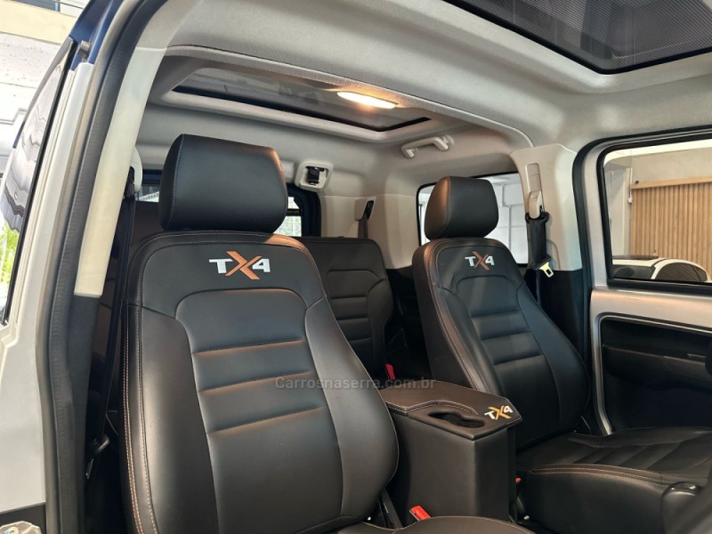 T4 3.2 CONNECT 4X4 TURBO INTERCOOLER TETO RIGIDO DIESEL 2P MANUAL - 2021 - ESTâNCIA VELHA