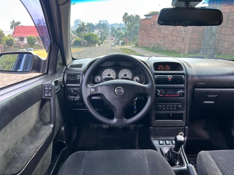 ASTRA 2.0 MPFI ADVANTAGE 8V FLEX 4P MANUAL - 2010 - VENâNCIO AIRES