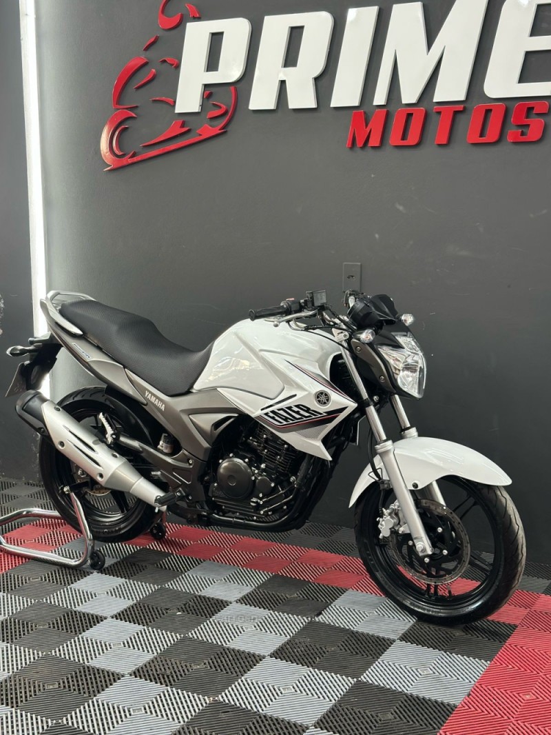 FAZER FZ25 - 2015 - NOVO HAMBURGO