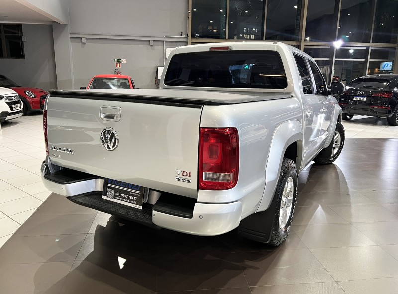 AMAROK 2.0 TRENDLINE 4X4 CD 16V TURBO INTERCOOLER DIESEL 4P AUTOMÁTICO - 2013 - FARROUPILHA