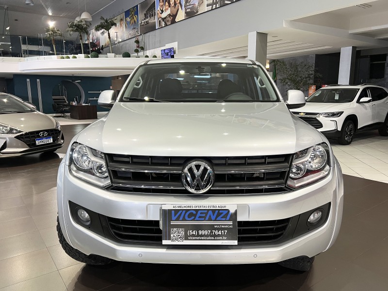AMAROK 2.0 TRENDLINE 4X4 CD 16V TURBO INTERCOOLER DIESEL 4P AUTOMÁTICO - 2013 - FARROUPILHA
