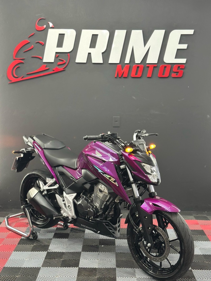 CB 300F TWISTER  - 2023 - NOVO HAMBURGO