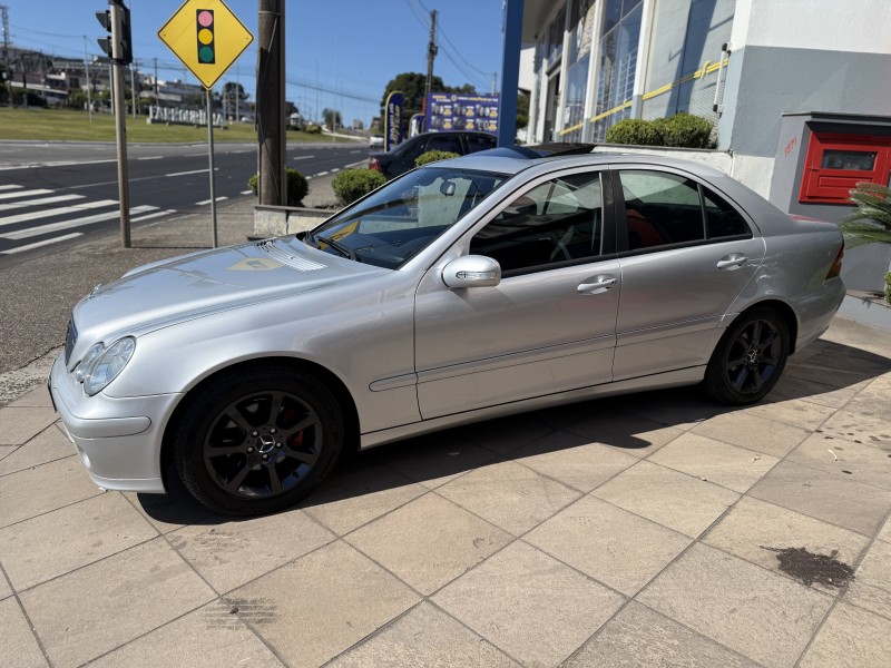 C 180 K 1.8 KOMPRESSOR SEDAN 16V GASOLINA 4P AUTOMÁTICO - 2007 - FARROUPILHA