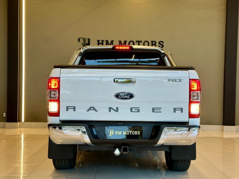 RANGER 3.2 XLT 4X4 CD 20V DIESEL 4P AUTOMÁTICO - 2015 - CAXIAS DO SUL
