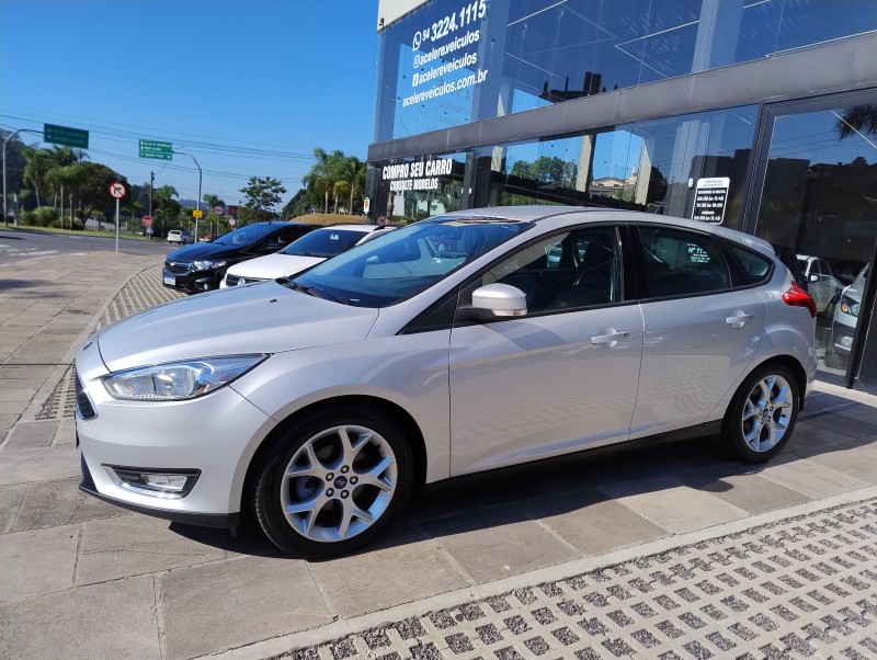 focus 1.6 se plus 16v flex 4p manual 2016 caxias do sul