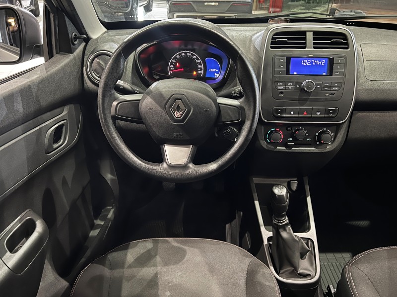 KWID 1.0 12V SCE FLEX ZEN MANUAL - 2018 - FARROUPILHA