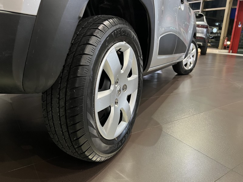 KWID 1.0 12V SCE FLEX ZEN MANUAL - 2018 - FARROUPILHA
