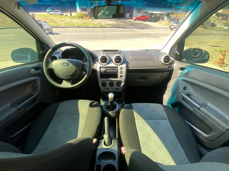 FIESTA 1.0 MPI CLASS 8V FLEX 4P MANUAL - 2014 - CAXIAS DO SUL