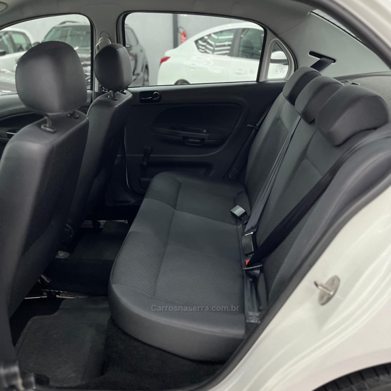 VOYAGE 1.0 MI 8V FLEX 4P MANUAL - 2023 - CANOAS