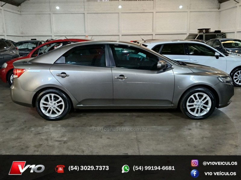 CERATO 1.6 SX3 16V GASOLINA 4P MANUAL - 2012 - CAXIAS DO SUL