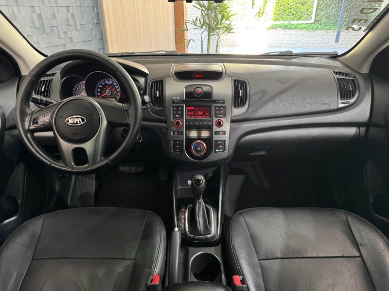 CERATO 1.6 E.284 SEDAN 16V GASOLINA 4P AUTOMÁTICO - 2011 - NOVO HAMBURGO