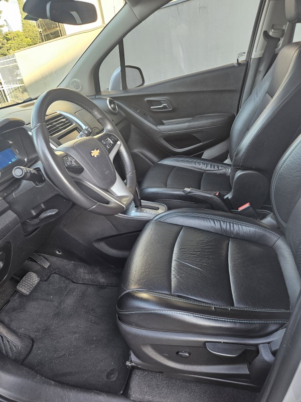 TRACKER 1.8 MPFI LTZ 4X2 16V FLEX 4P AUTOMÁTICO - 2015 - FARROUPILHA