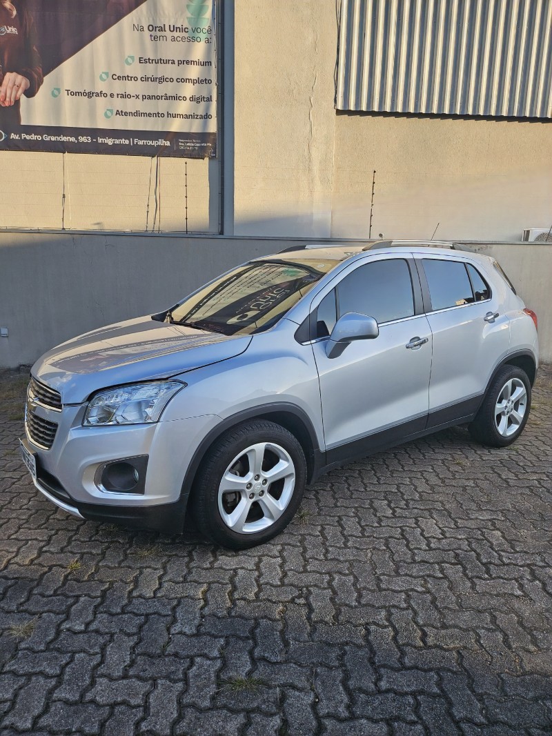 TRACKER 1.8 MPFI LTZ 4X2 16V FLEX 4P AUTOMÁTICO - 2015 - FARROUPILHA