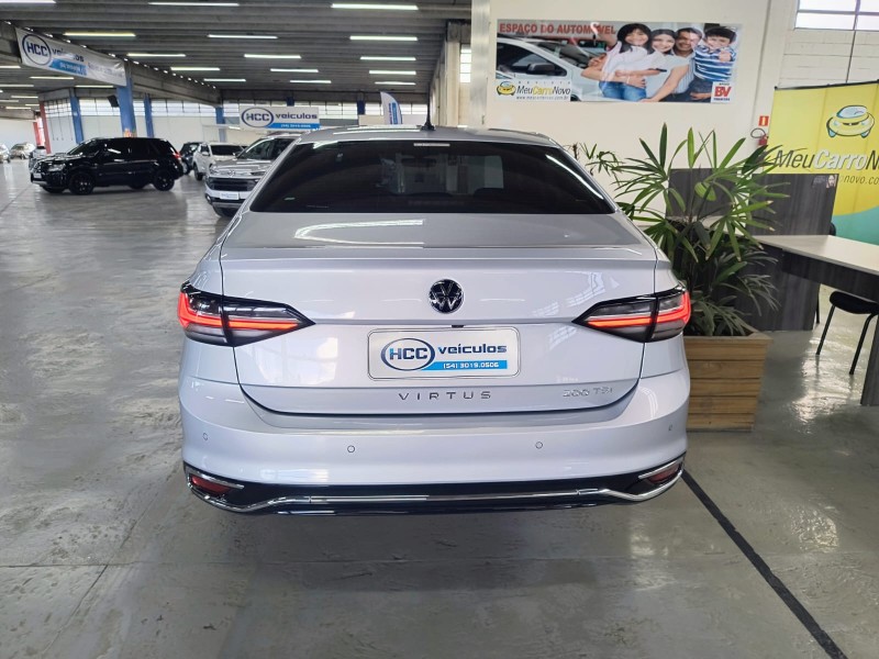 VIRTUS 1.0 200 TSI HIGHLINE AUTOMÁTICO - 2023 - CAXIAS DO SUL
