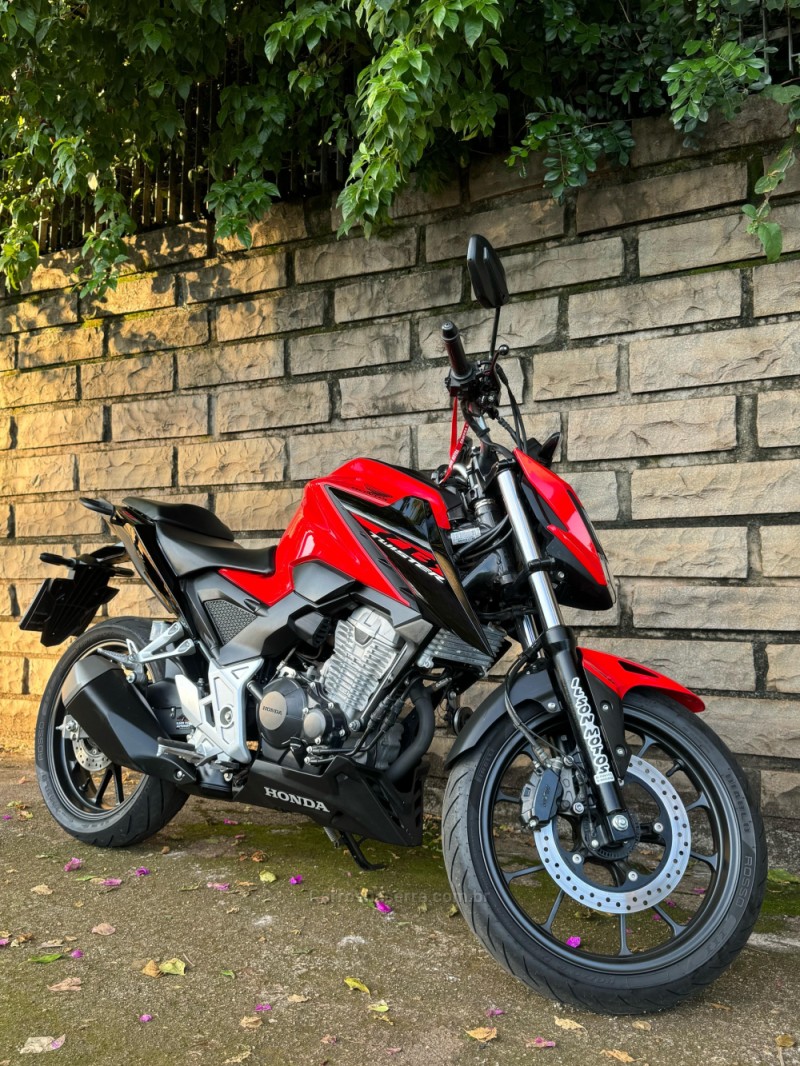 CB 300F TWISTER  - 2024 - LAJEADO