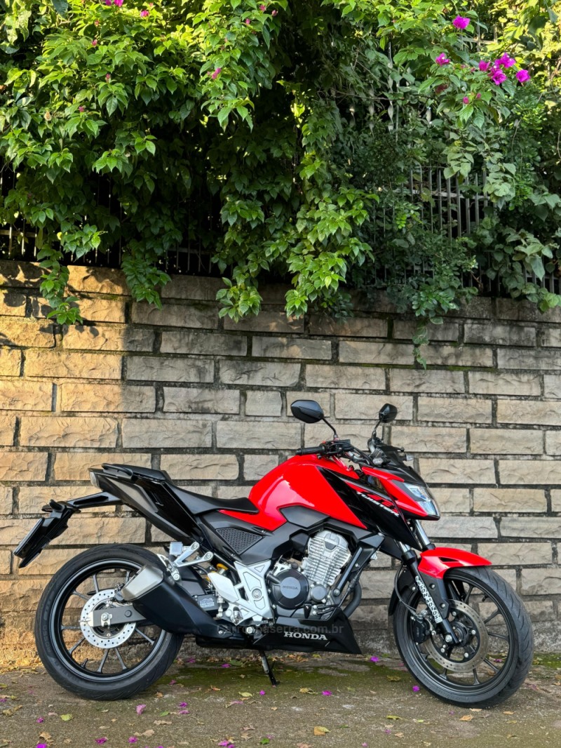 CB 300F TWISTER  - 2024 - LAJEADO