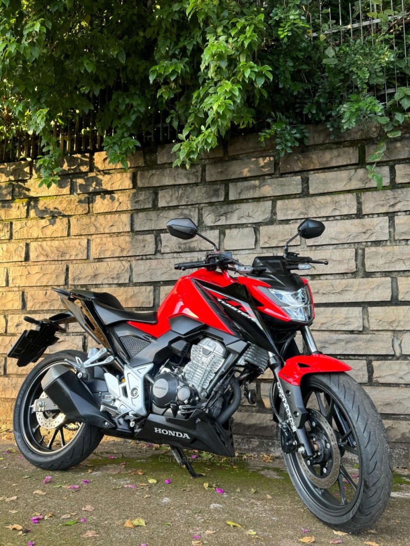 CB 300F TWISTER  - 2024 - LAJEADO