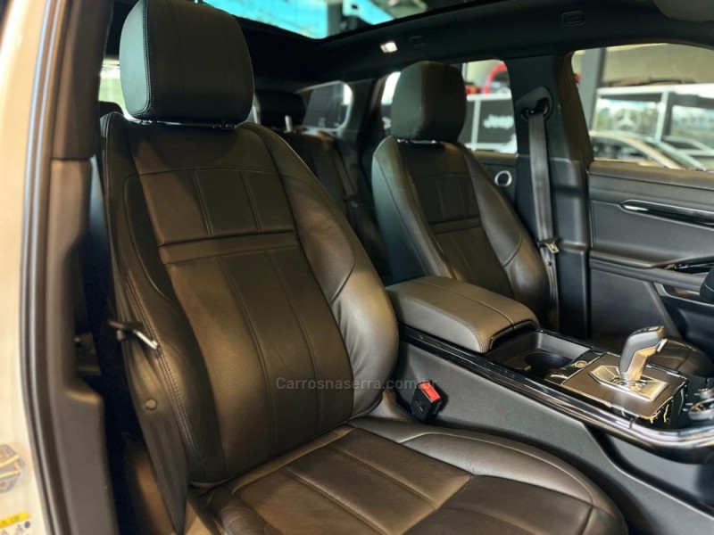 RANGE ROVER EVOQUE 2.0 SE R-DYNAMIC AWD 16V FLEX 4P AUTOMÁTICO - 2020 - CAXIAS DO SUL