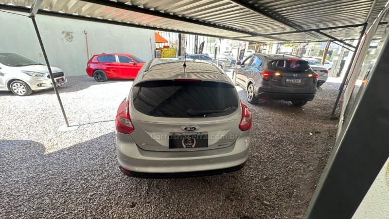 FOCUS 2.0 SE 16V FLEX 4P AUTOMÁTICO - 2015 - CAXIAS DO SUL