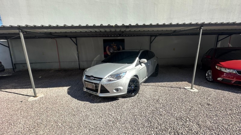 focus 2.0 se 16v flex 4p automatico 2015 caxias do sul