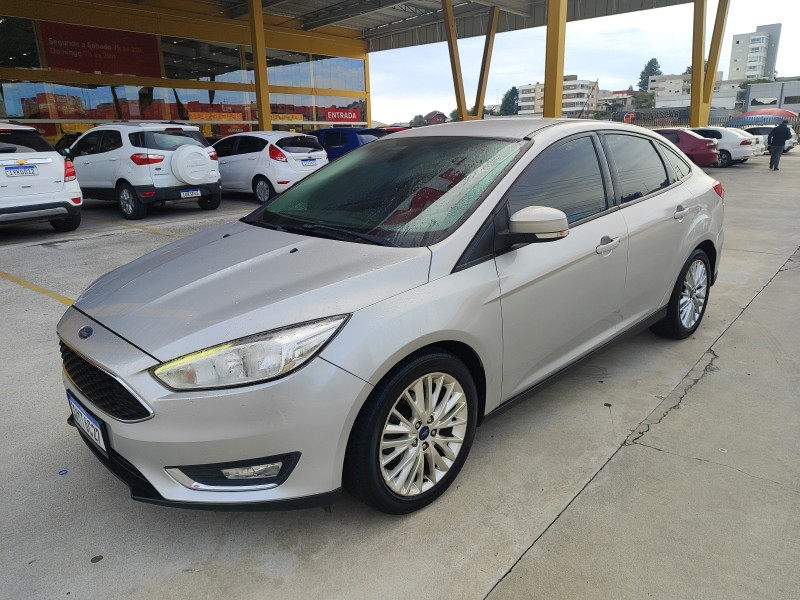 FOCUS 2.0 SE SEDAN 16V FLEX 4P AUTOMÁTICO - 2018 - FARROUPILHA