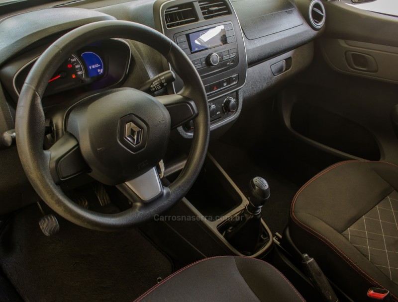KWID 1.0 12V SCE FLEX LIFE MANUAL - 2018 - NOVO HAMBURGO