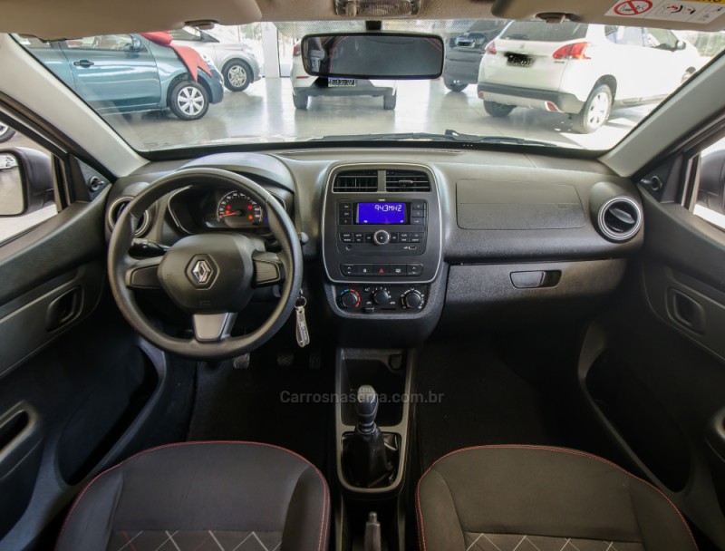 KWID 1.0 12V SCE FLEX LIFE MANUAL - 2018 - NOVO HAMBURGO