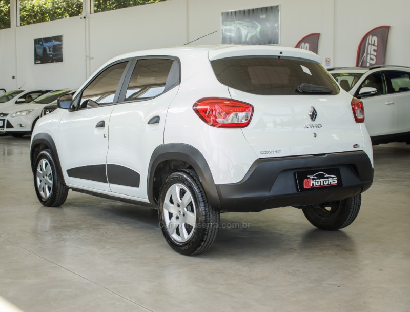 KWID 1.0 12V SCE FLEX LIFE MANUAL - 2018 - NOVO HAMBURGO
