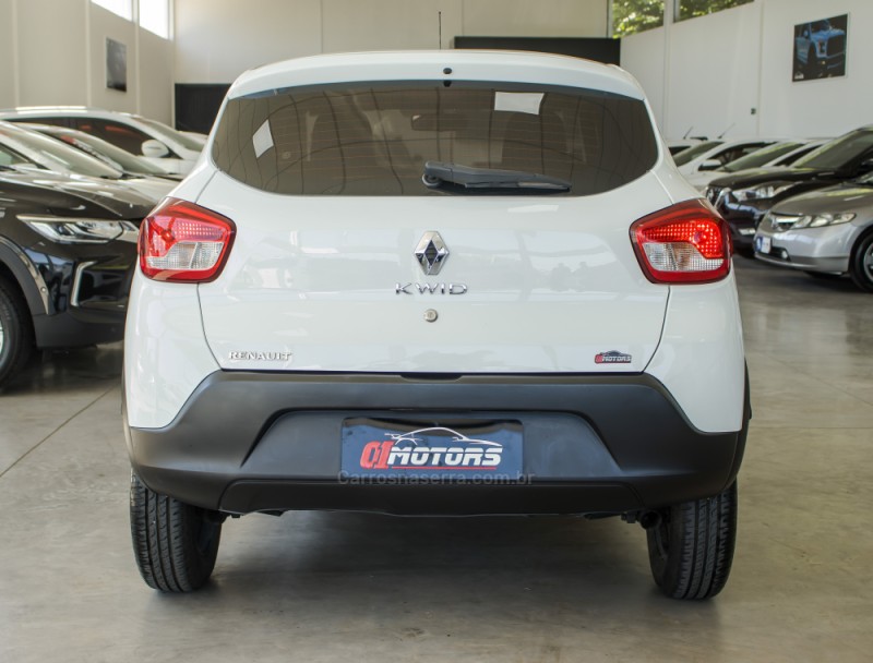 KWID 1.0 12V SCE FLEX LIFE MANUAL - 2018 - NOVO HAMBURGO