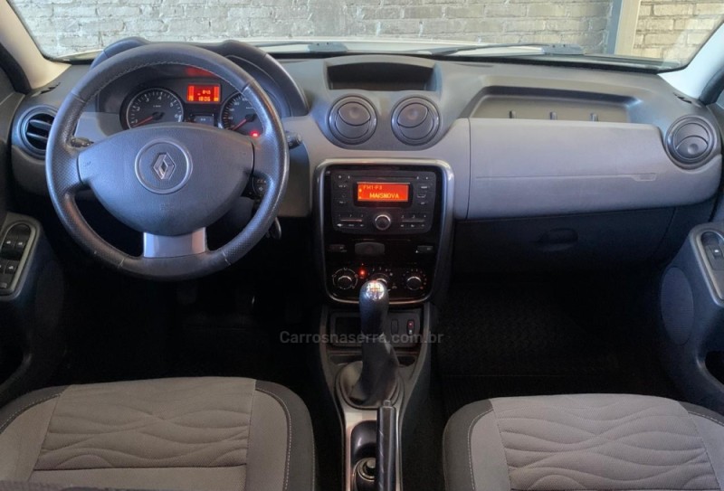 DUSTER 1.6 DYNAMIQUE 4X2 16V FLEX 4P MANUAL - 2013 - CAXIAS DO SUL